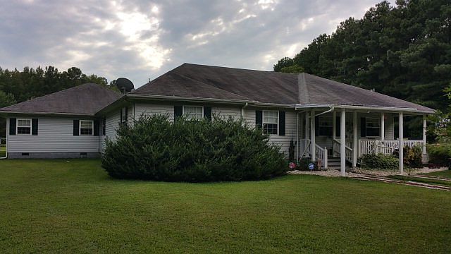 1st image of 18182 Airport Dr