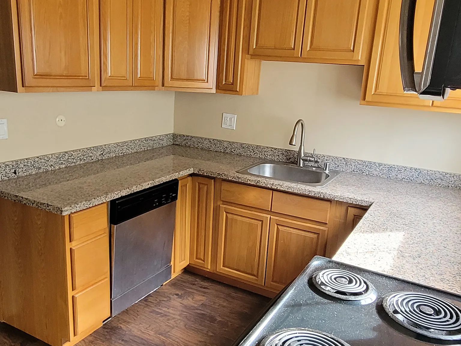 2 bed, $2,795 — Photo 2