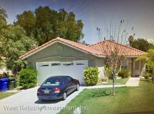 7165 Vine St, Highland, CA 92346