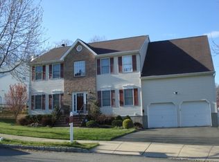 19 Long Ridge Ct, Ledgewood, NJ 07852