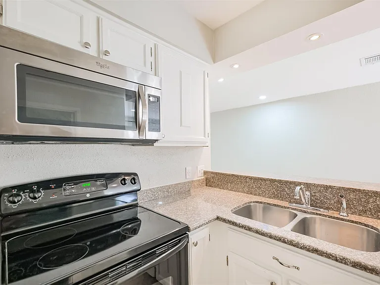 2507 Bering Dr #9 — Photo 10