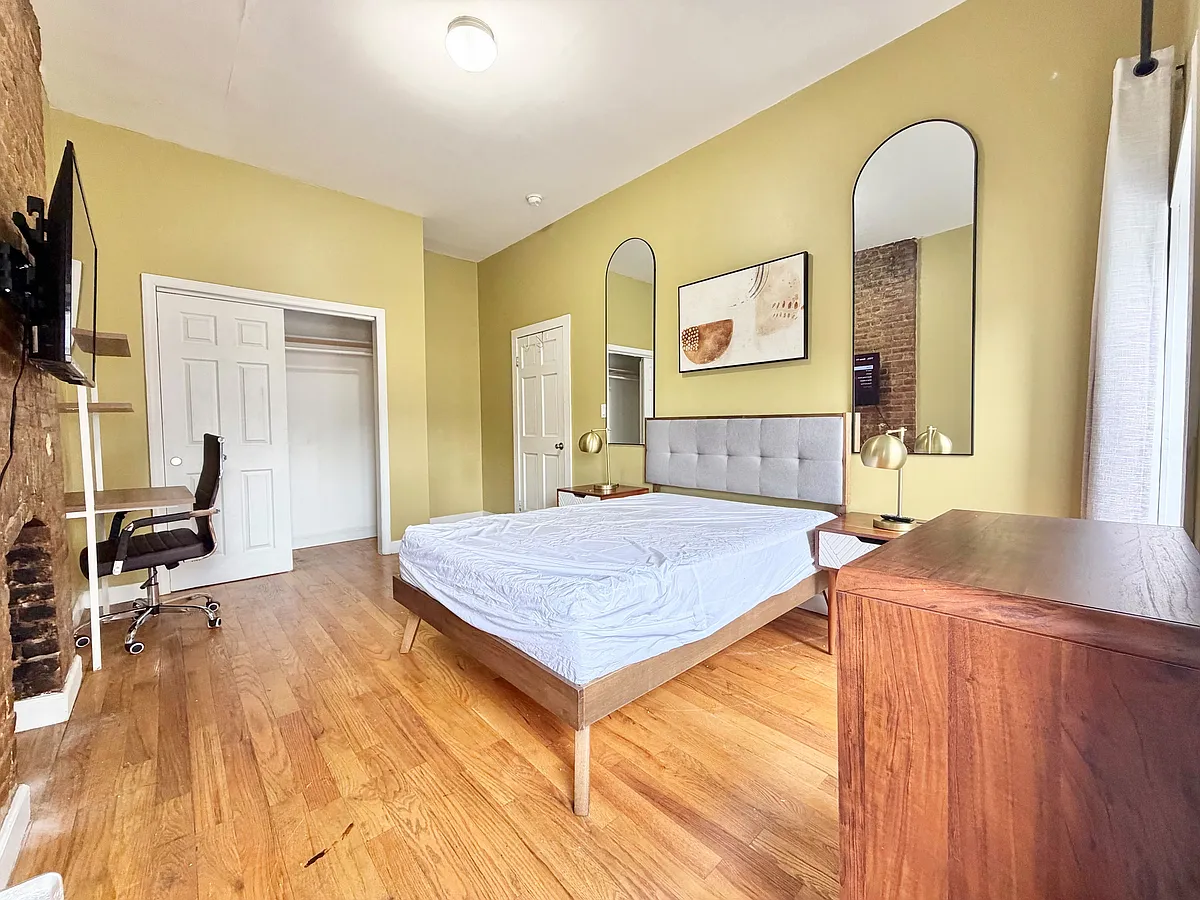 Bedroom - 533 Nostrand Ave #3-89