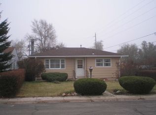 2920 E 9th St, Cheyenne, WY 82001