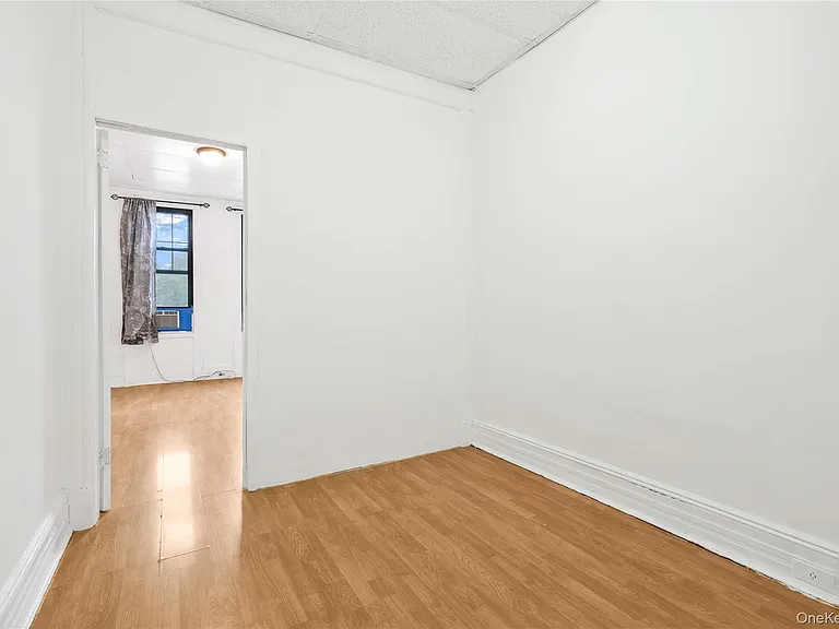 71-60 69th Pl #1L — Photo 12