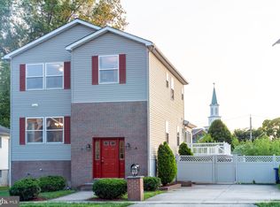 12 Cherry Ave, Maple Shade, NJ 08052