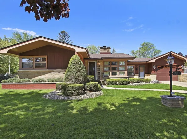 7800 47th AVENUE, Kenosha, WI 53142