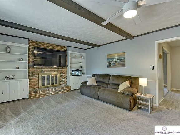 3rd image of 1518 Mayfair Dr