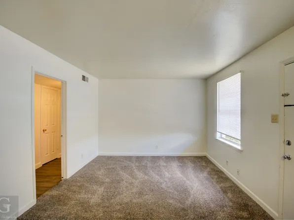 Willow Park Apartments, 3200 Cottonwood St, Bossier City, LA 71111