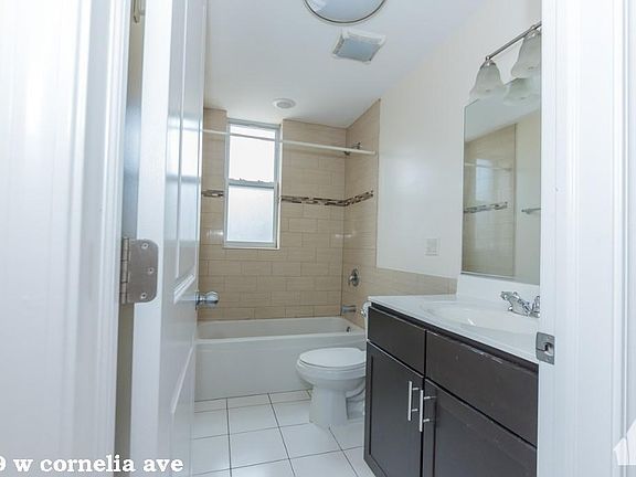 2nd image of 859 W Cornelia Ave #815