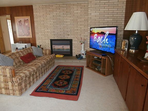 5th image of 10 N Bluff Dr