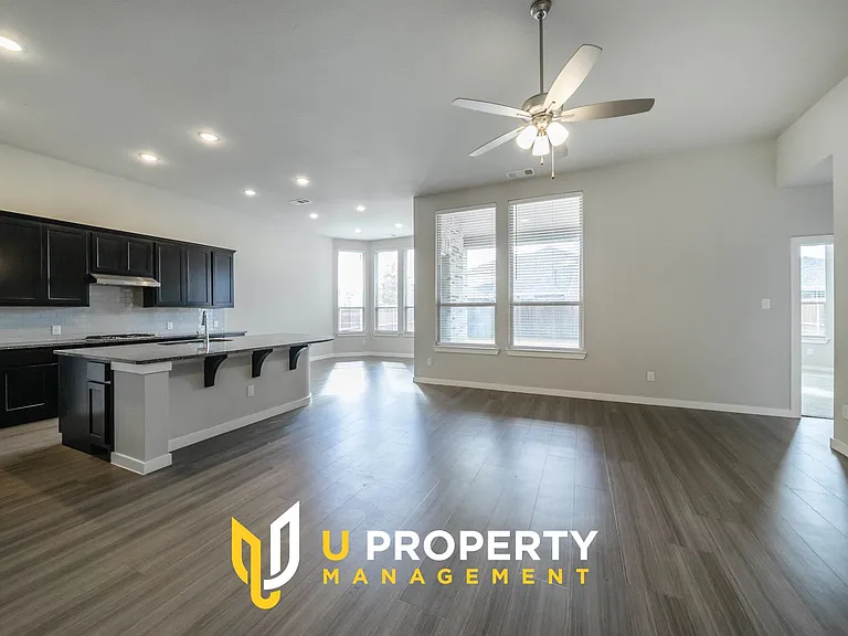 1113 Sheldon Dr — Photo 13