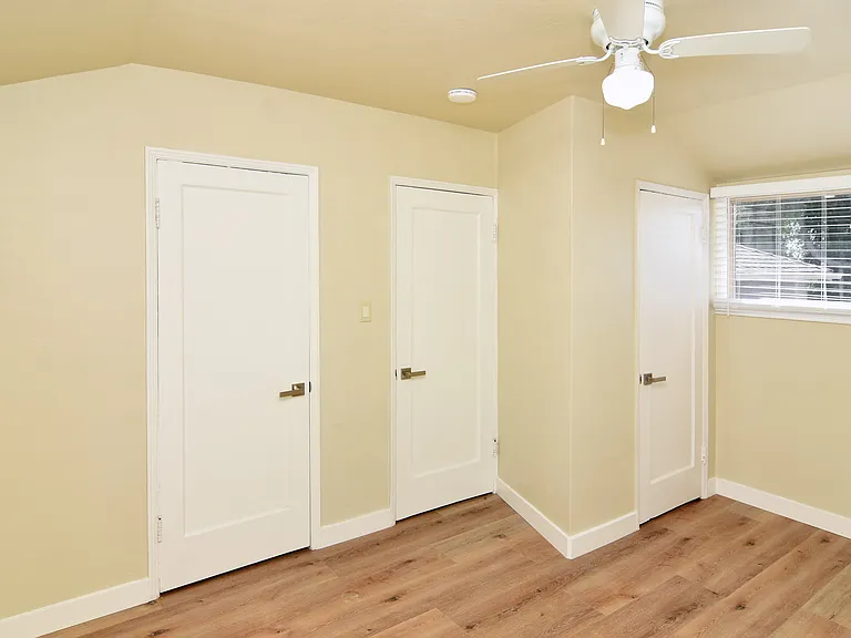 3208 Yosemite Ave — Photo 3