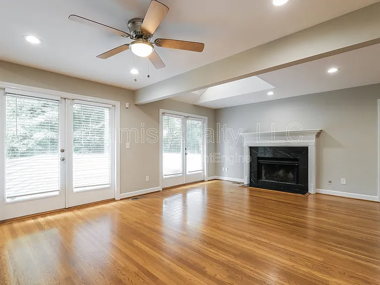 280 Halah Cir NE — Photo 7