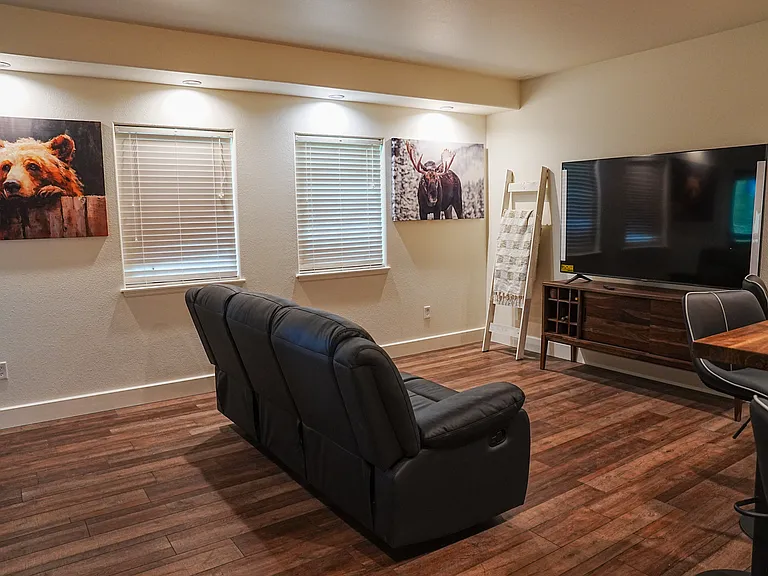 591 Mountvista Dr #1B — Photo 7