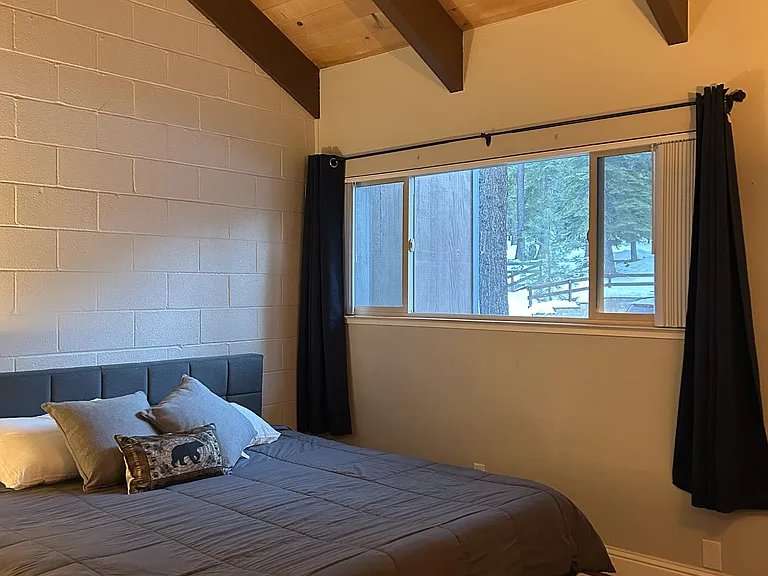 1410 Ski Run Blvd — Photo 9