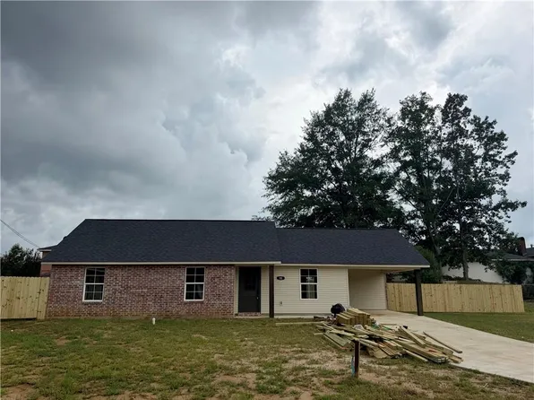 110 Hidden Oaks Ct, Natchitoches, LA 71457