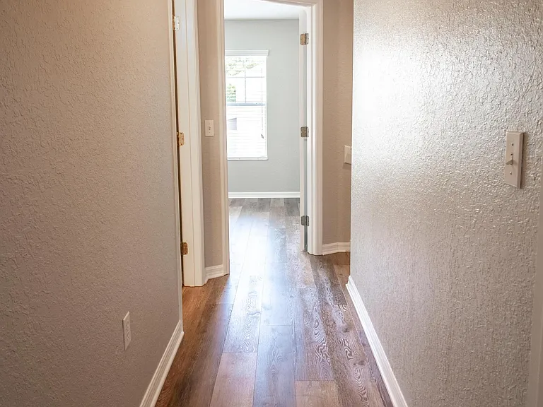 741 E Lime St — Photo 17