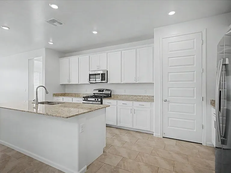 17606 S Ridgerunner Dr — Photo 3