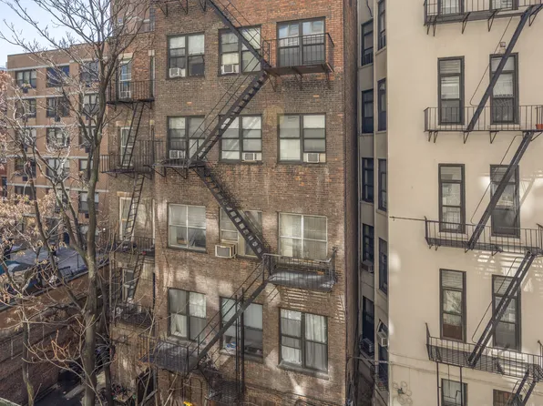 230 East 15th Street 5J image 3 of 8