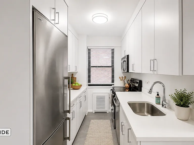 219 E 69th St #4J — Photo 5