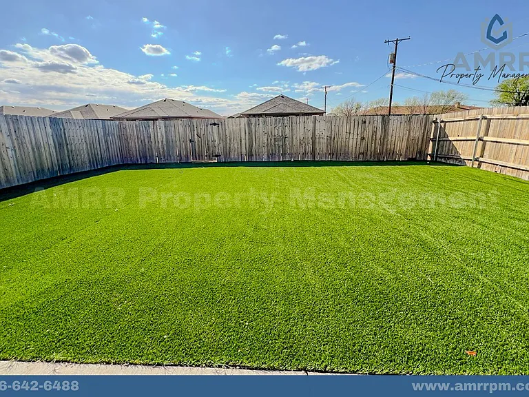 2608 N Avenue P — Photo 19