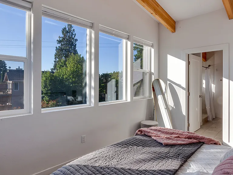 6824 N Catlin Ave #A — Photo 36