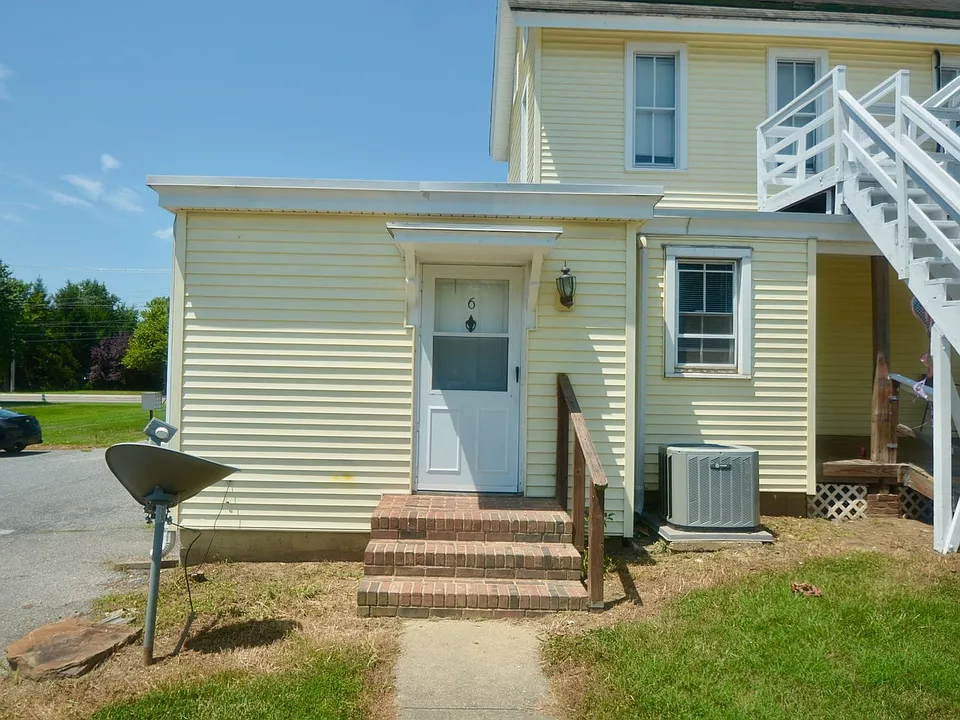 100 Silver Lake Rd #6
