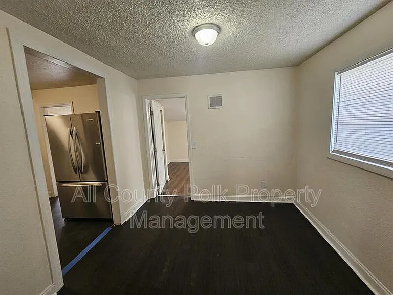 1734 35th St NW — Photo 6