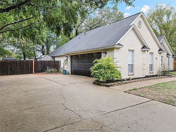 4th image of 2602 Greenberry Cir