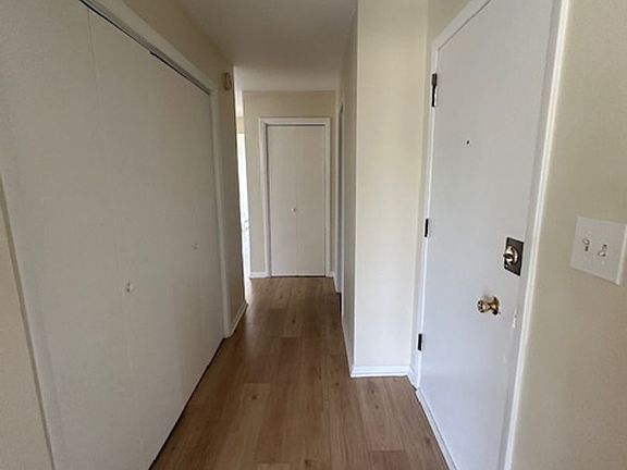 3rd image of 4509 Forest Ave APT 2N