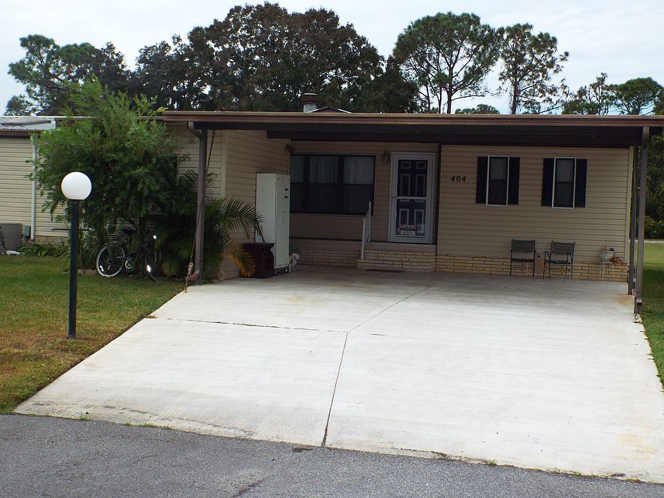 1st image of 404 SE Snead Cir