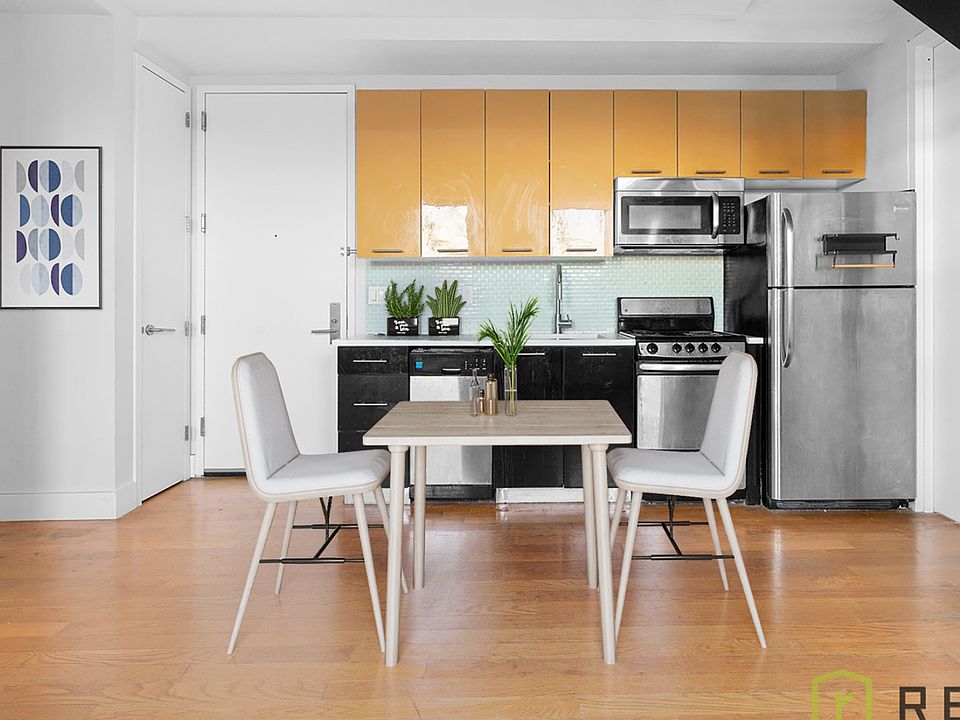 1st image of 105 Vanderveer St #2J