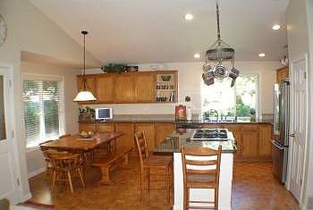 2nd image of 2220 226th Pl NE