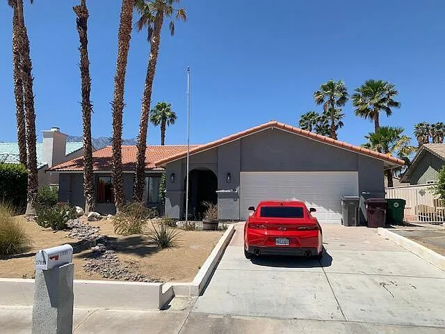 27695 Hombria Dr — Photo 5