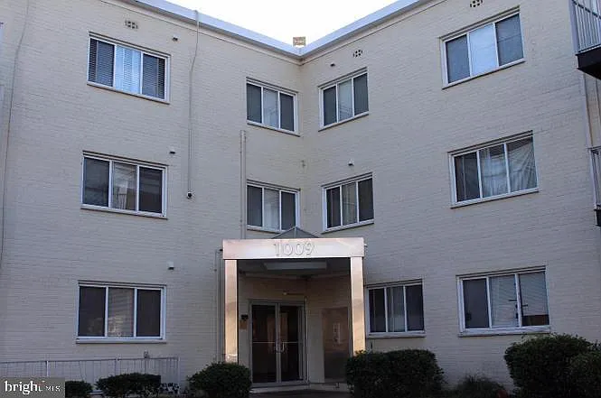 1009 Chillum Rd APT 209 photo 1
