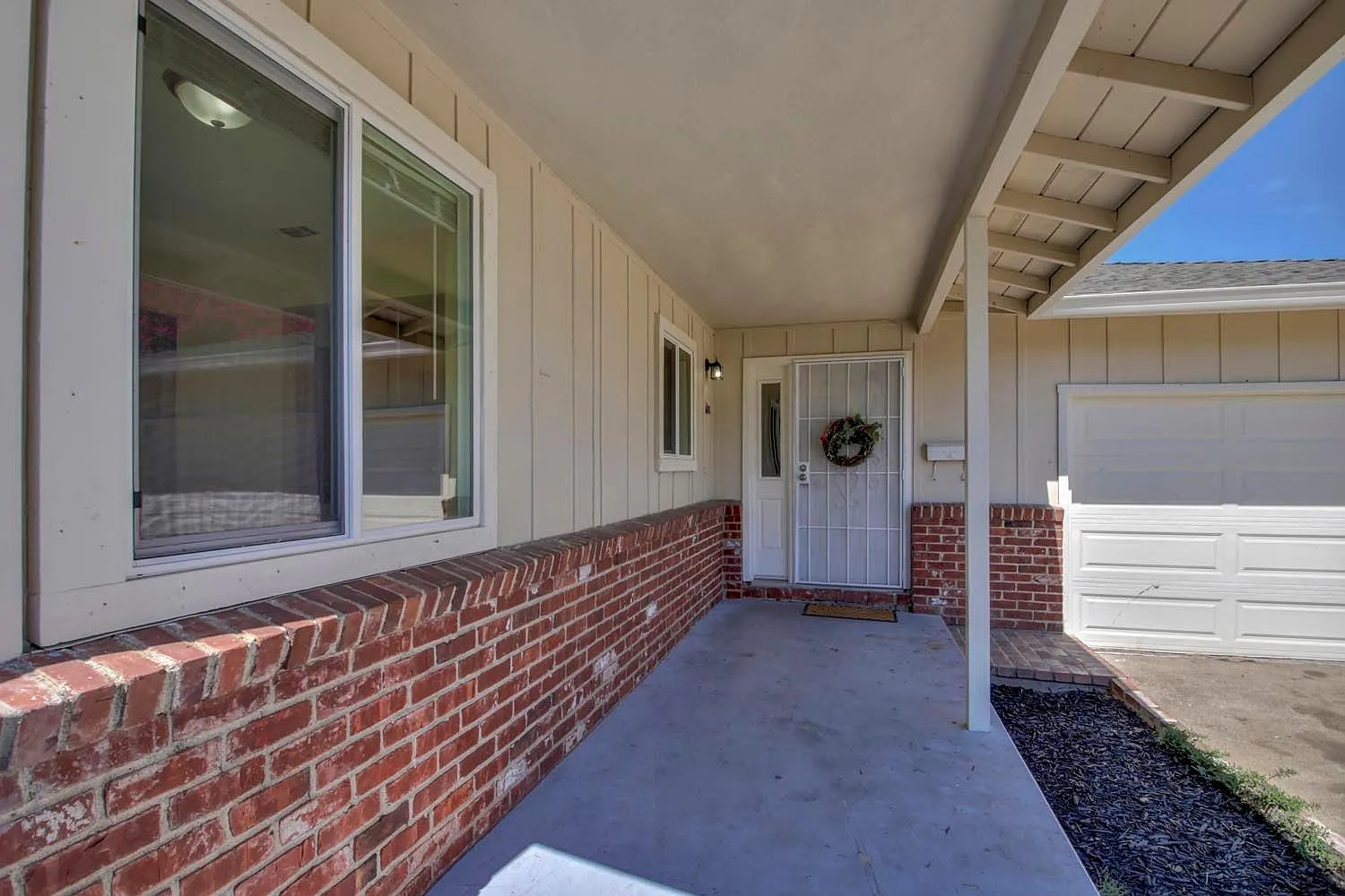 6101 Shenandoah Dr photo 1