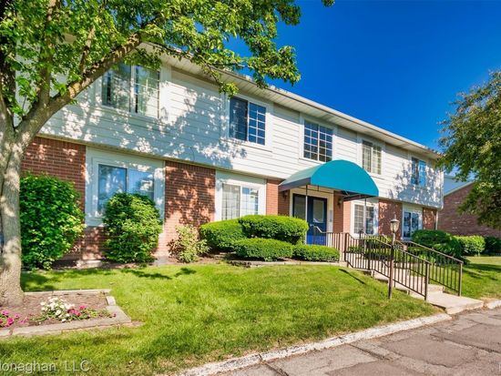 2442 Mulberry Sq APT 36, Bloomfield Hills, MI 48302