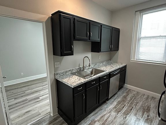2nd image of 207 N Townsend St APT 2