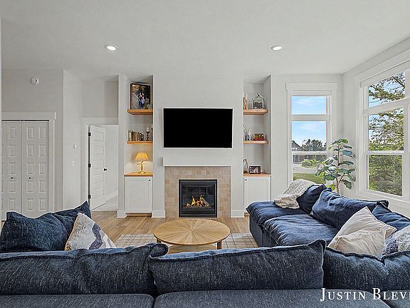 5th image of 3362 Eagle Peak Ct