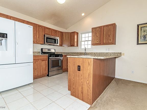 5th image of 3932 Dugans Landing Dr