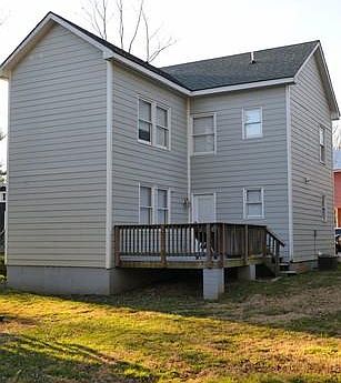 2nd image of 207 Culpeper St