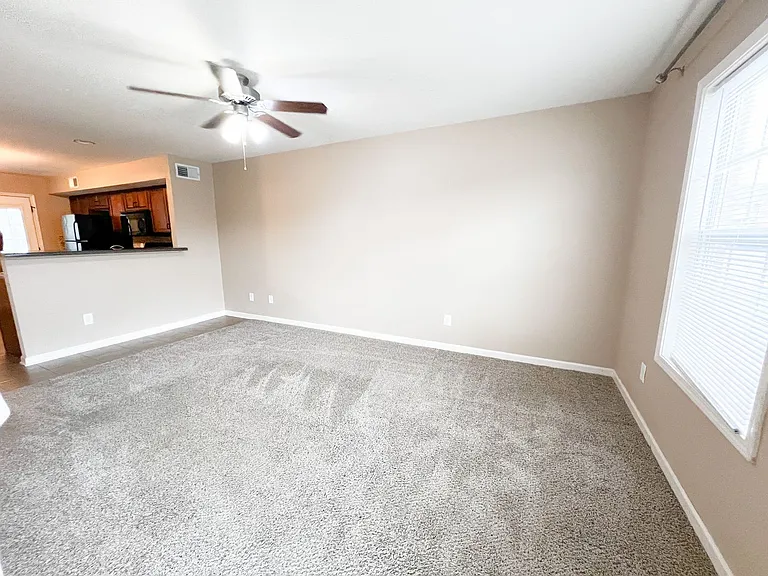 2280 McCormick Ln #C — Photo 3