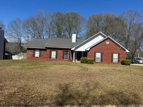 208 Wellston Dr, Enterprise, AL 36330