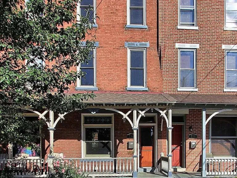 236 Muench St — Photo 1