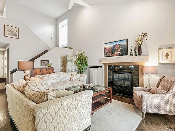 5th image of 1011 S Valentia Street #62