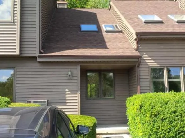 19 Twin Oaks, New Milford, CT 06776