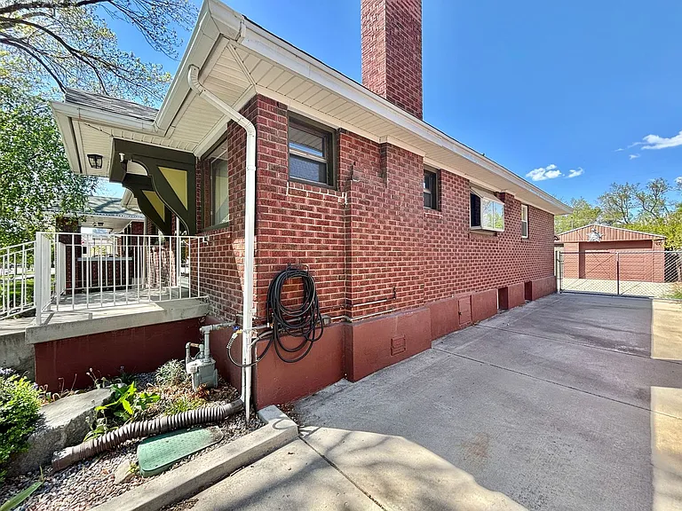 631 E Downington Ave — Photo 26