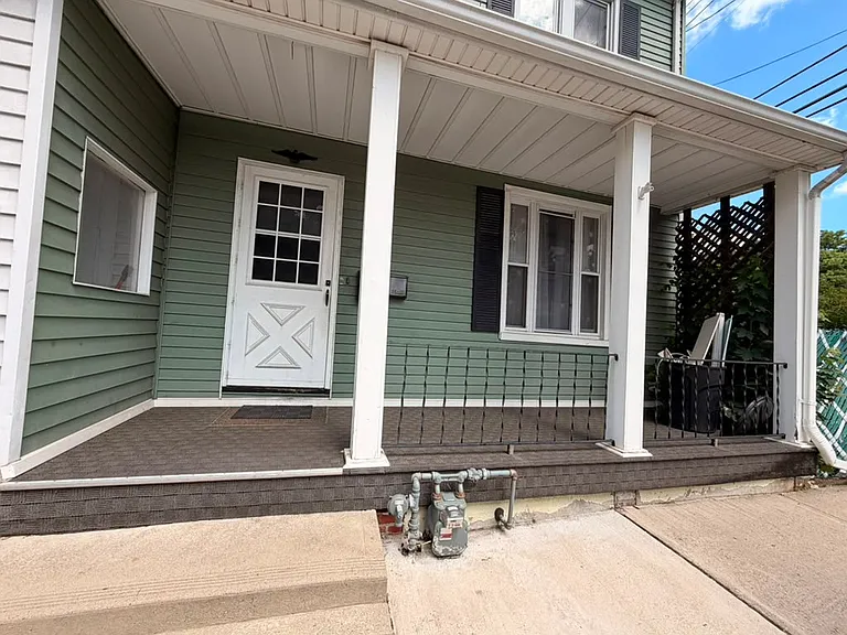 28 S 10th St — Photo 5