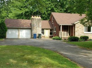 10583 Indian Hollow Rd, Elyria, OH 44035