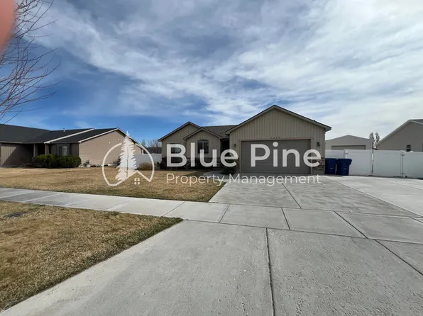 3688 Shale Ave, Idaho Falls, ID 83401